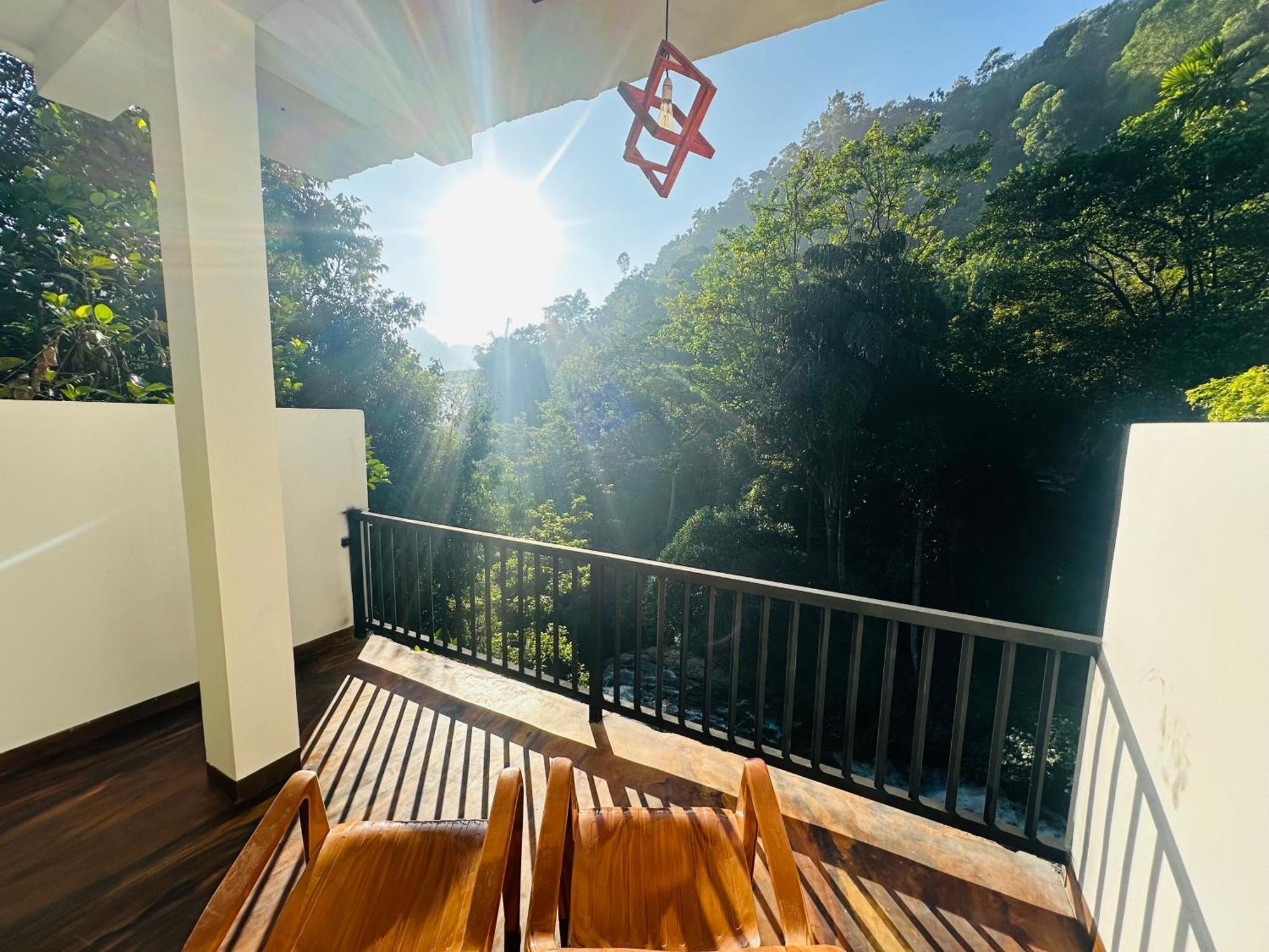 River Splendour Home Stay เอลลา ภายนอก รูปภาพ