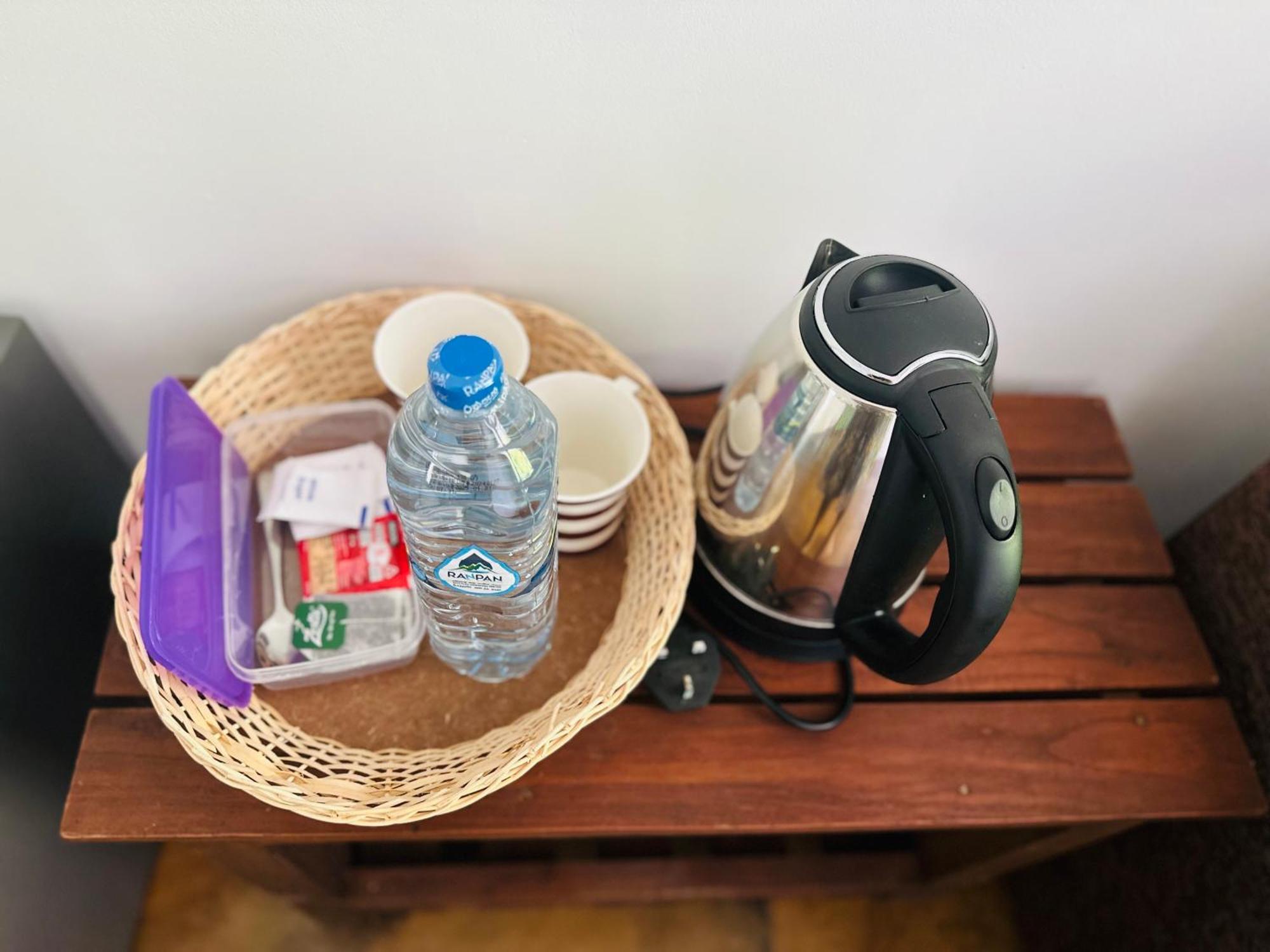 River Splendour Home Stay เอลลา ภายนอก รูปภาพ
