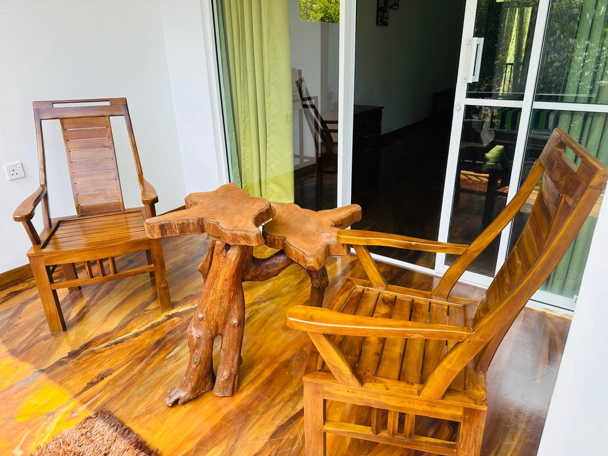 River Splendour Home Stay เอลลา ภายนอก รูปภาพ