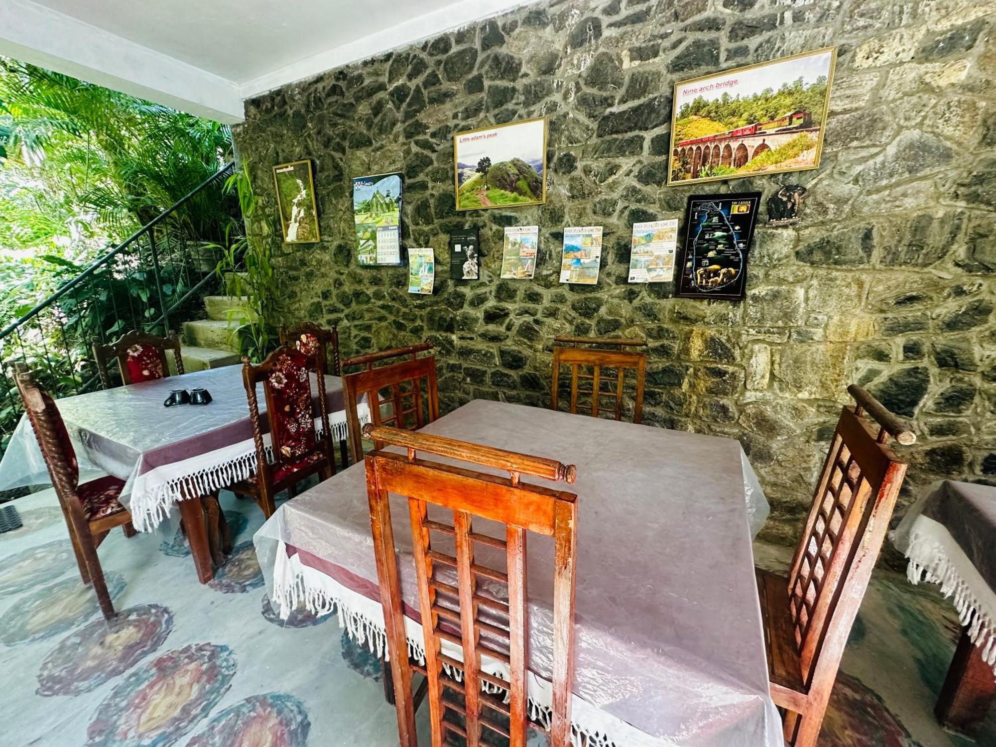 River Splendour Home Stay เอลลา ภายนอก รูปภาพ
