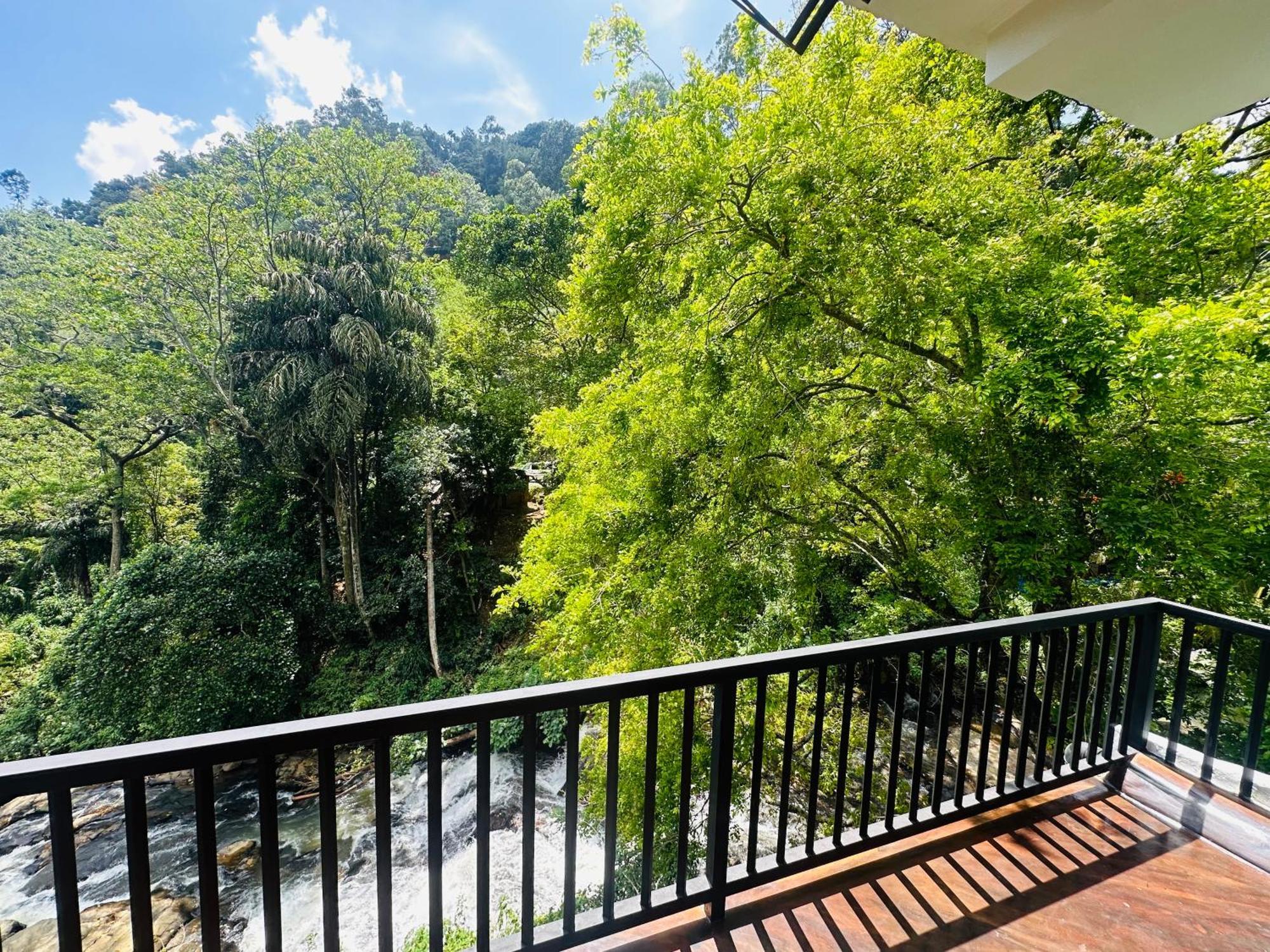 River Splendour Home Stay เอลลา ภายนอก รูปภาพ