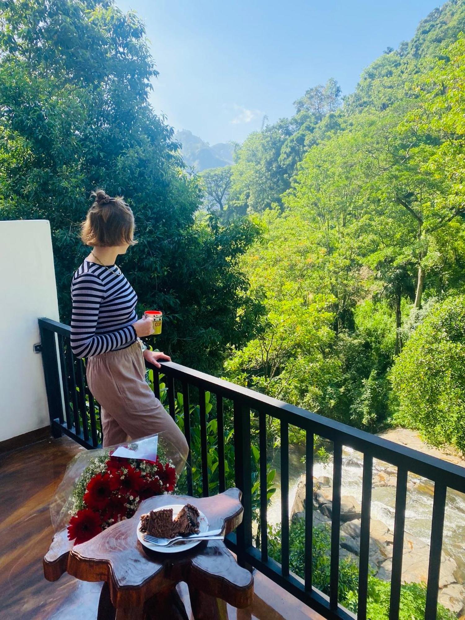 River Splendour Home Stay เอลลา ภายนอก รูปภาพ