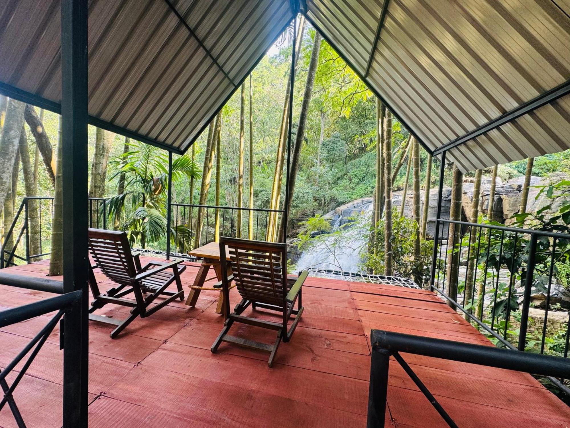 River Splendour Home Stay เอลลา ภายนอก รูปภาพ